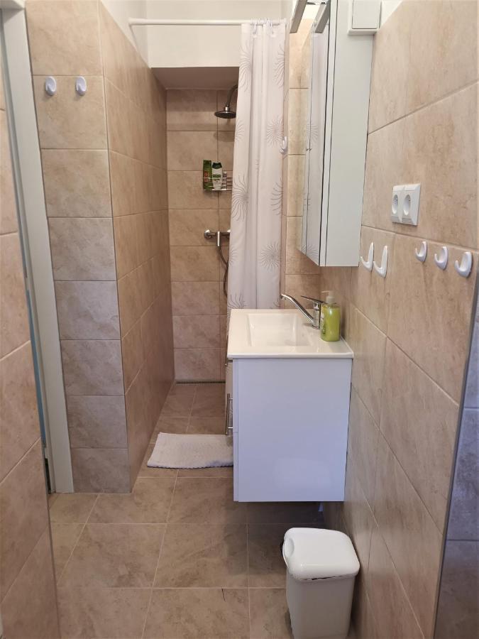 Apartman Alena Karlovy Vary Kültér fotó